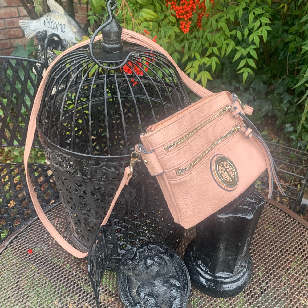 Desain crossbody and Matilda Jane cosmetic bag ,2for the price of one in pink - Picture 1 of 12